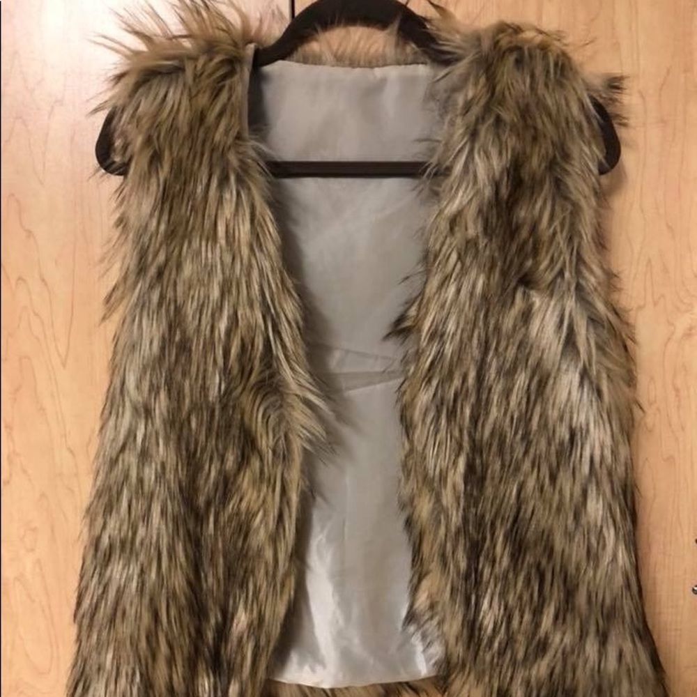Faux fur vest!